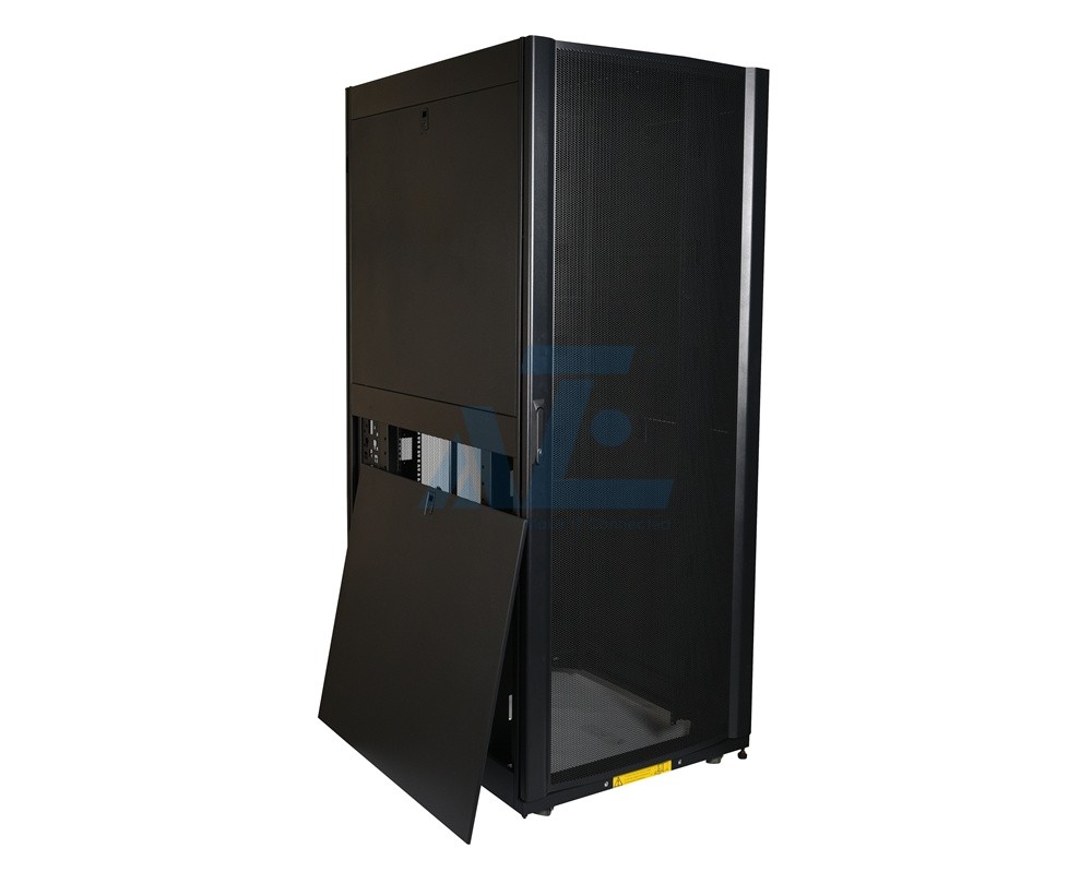 Enclosed Server Rack Enclosure vs Open Frame Rack